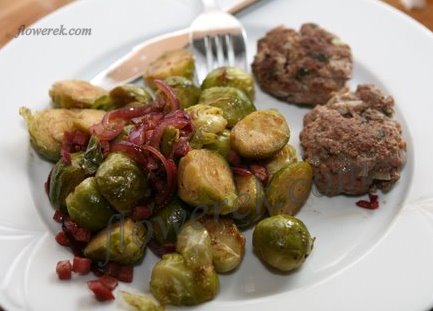 Brussels sprouts in balsamic sauce