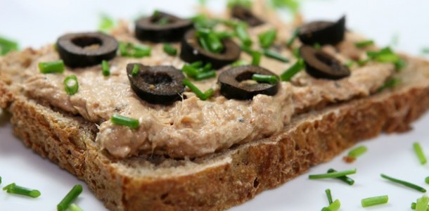 tuna spread with olives