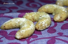vanillekipferl – vanilla crescent cookies