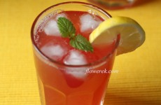 Cranberry lemonade