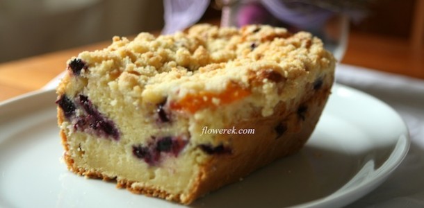The most delicious butter cake with fruit