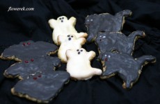 Almond cookies