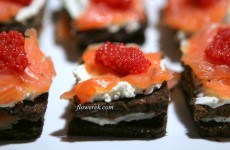 Pumpernickel and salmon appetizer
