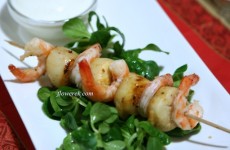 Scallop and shrimp skewers