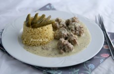 Meatballs in dill sauce