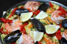 Seafood paella