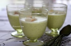 Green cucumber soup