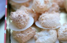 Coconut macaroons