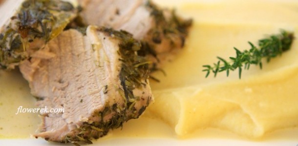 Pork tenderloin in white wine sauce with celery root puree
